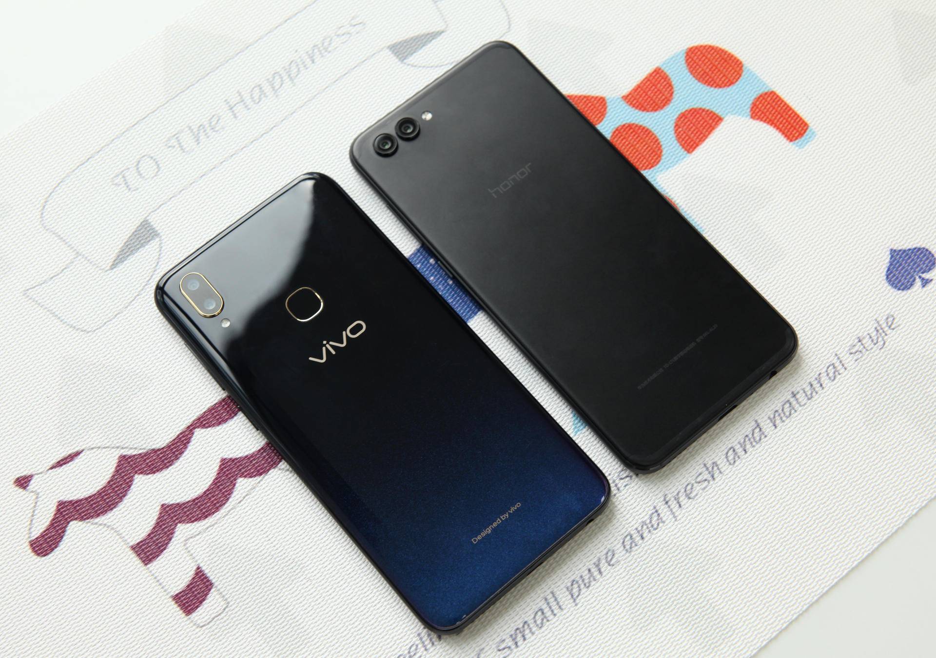 論千元機工業打磨:vivo z3與榮耀v10,哪款機型更具美感