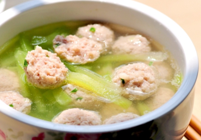 青笋肉丸汤,冬天营养的清汤