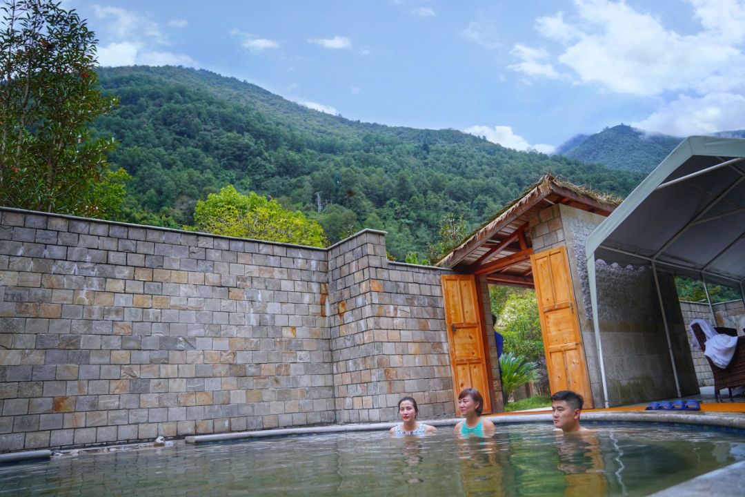 自贡温泉神汤温泉酒店图片