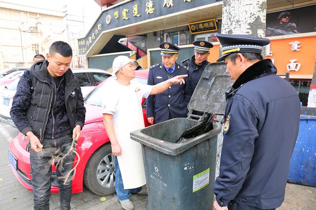 賽罕區城管局開展冬季巡查重拳整治違法行為_處理