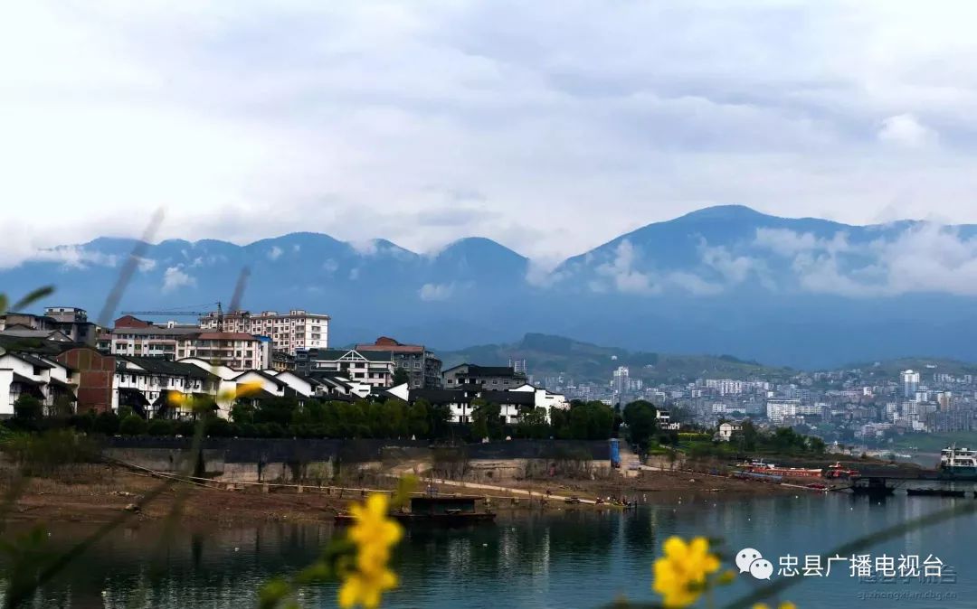 全國重點文物保護單位,國家aaaa級旅遊景區石寶寨,位於重慶市忠縣境內