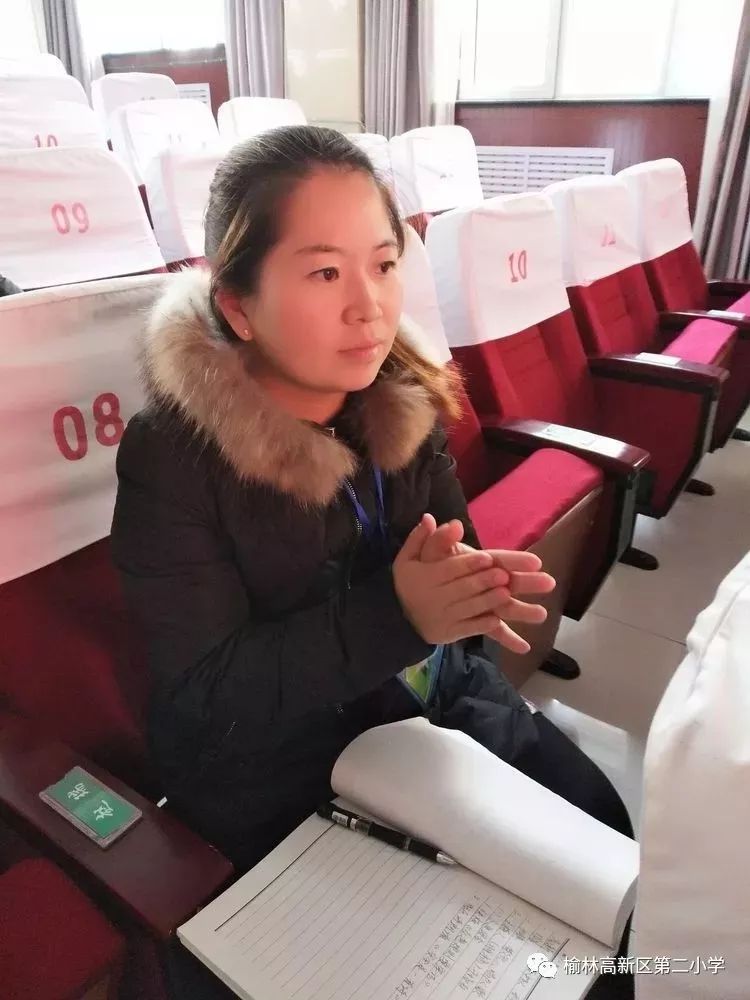 妇女十二大精神专题宣讲会,听了霍凤莲主席,慕彩芳校长两位代表的宣讲