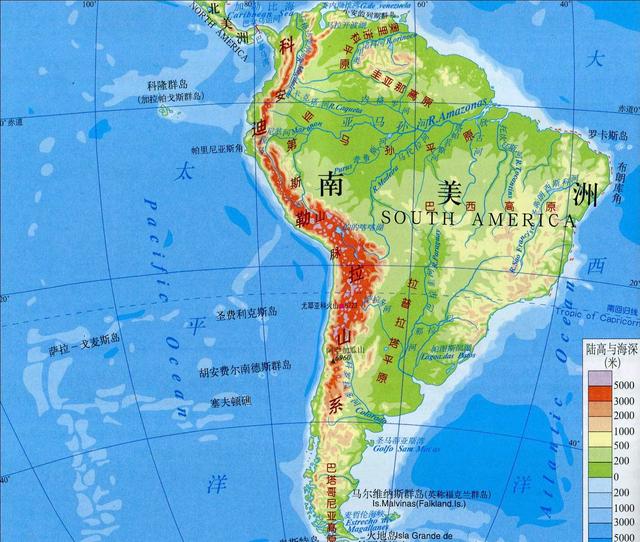 南美洲气候特征:以安第斯山脉为界分东西两部分,存明显气候差异