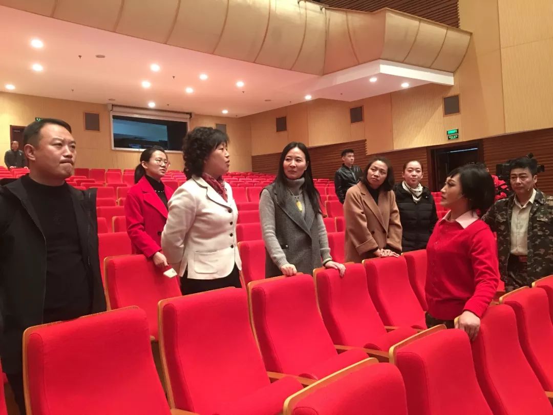 轮打磨提升后,在市文化艺术中心大剧院精彩上演,市委宣传部副部长惠茜