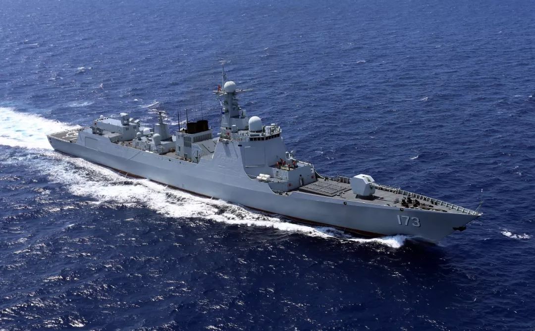 荐读走进中国战舰这是海军长沙舰的时代航迹