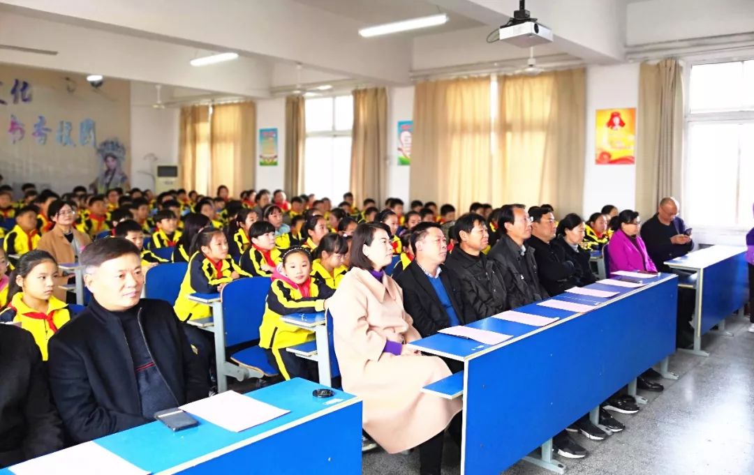 持续时间长,走进了淮北市各个大中小学校校园内,也走进了学生们的心里