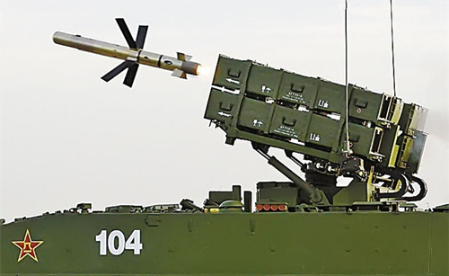 中国这款导弹速度缓慢威力震撼,可击穿一米多厚钢板