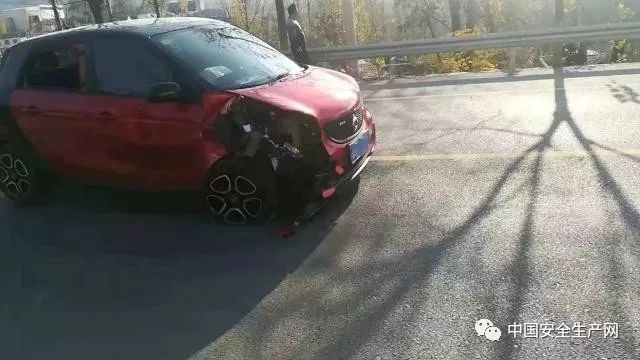 沂源最近二天的车祸图片