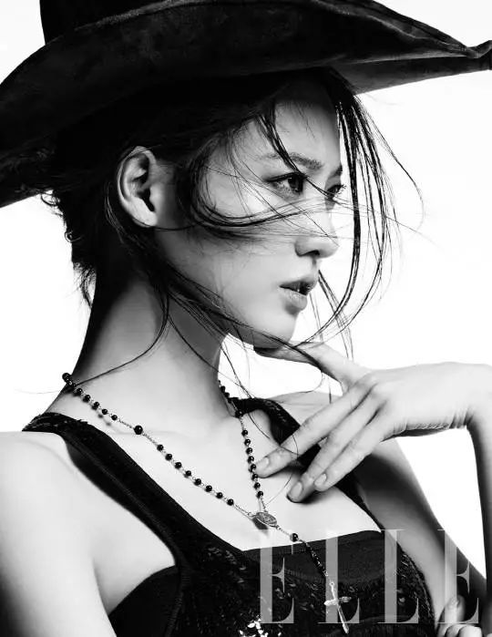 黑暗塔华裔女演员图片