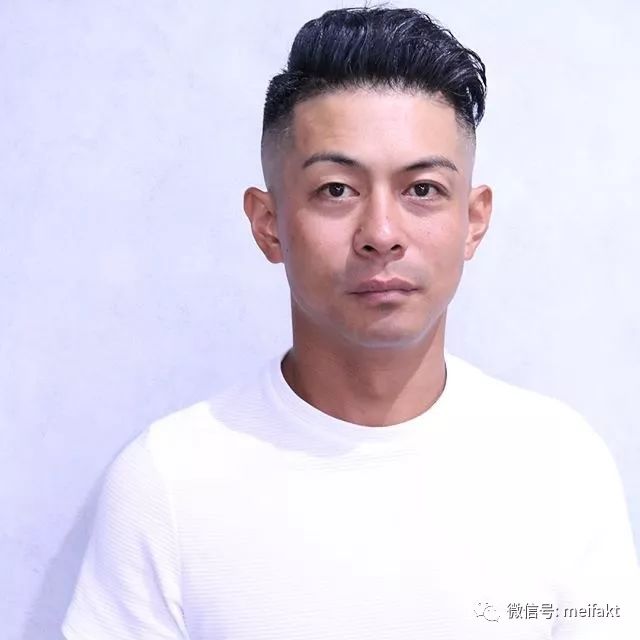 barber男生三面铲青发型最有型