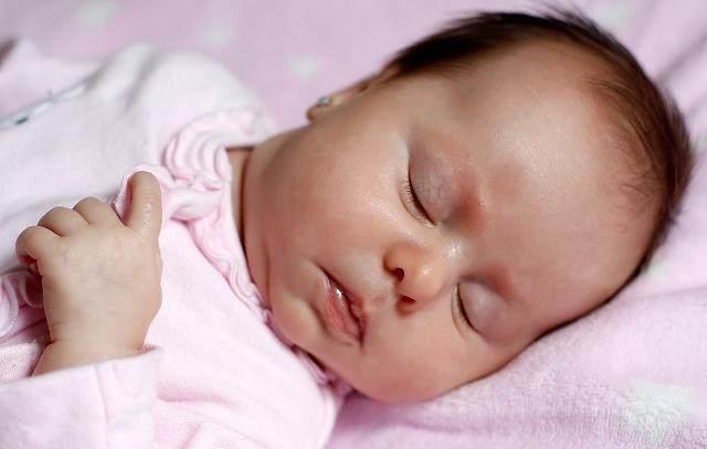 宝宝的5中睡姿，每种睡姿都有不同的意义