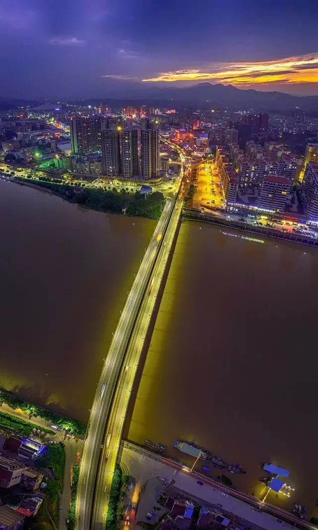 龙川县全景图片