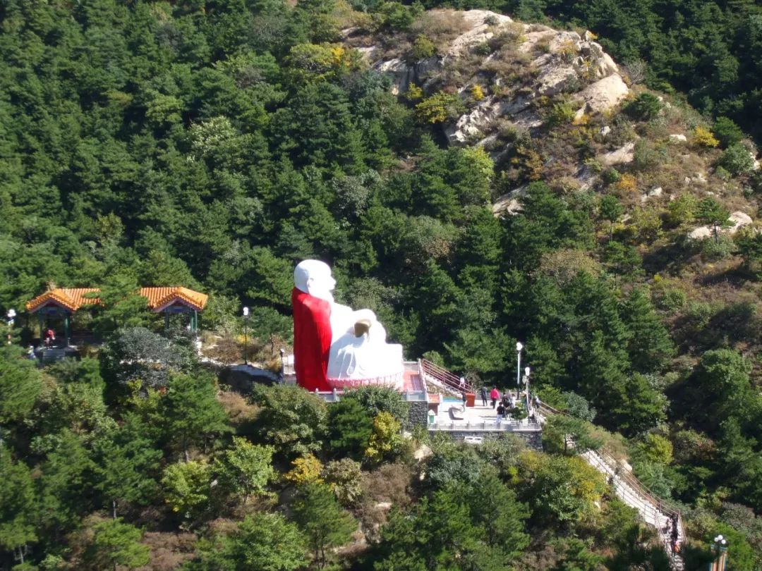 青巖寺以錦州市青巖寺為例,青巖寺屬於當地政府直管景區,位於常興店鎮