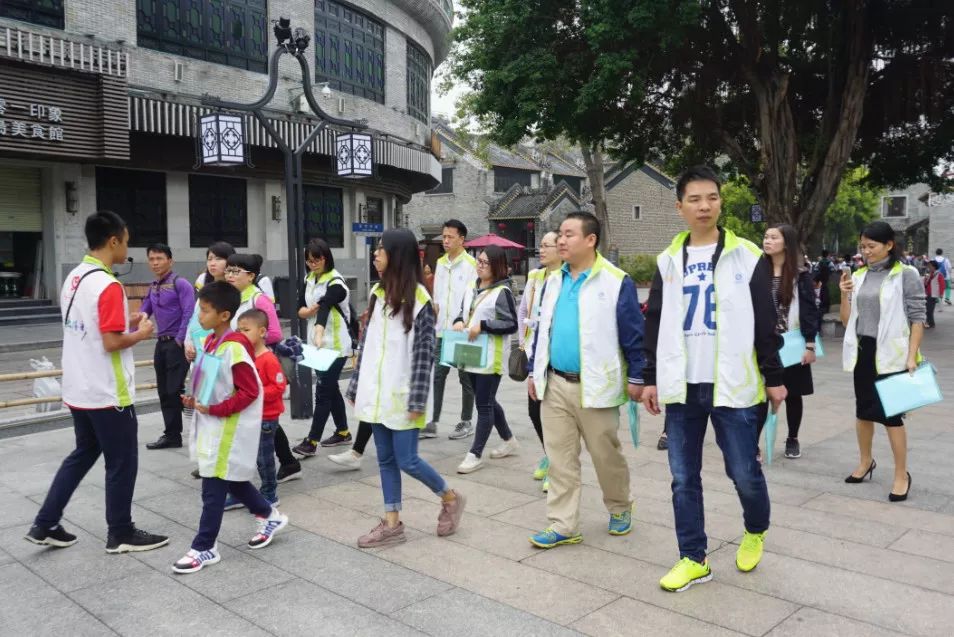 实地学习培训▲广州市沙湾古镇旅游开发有限公司党支部书记莫婉珊发言