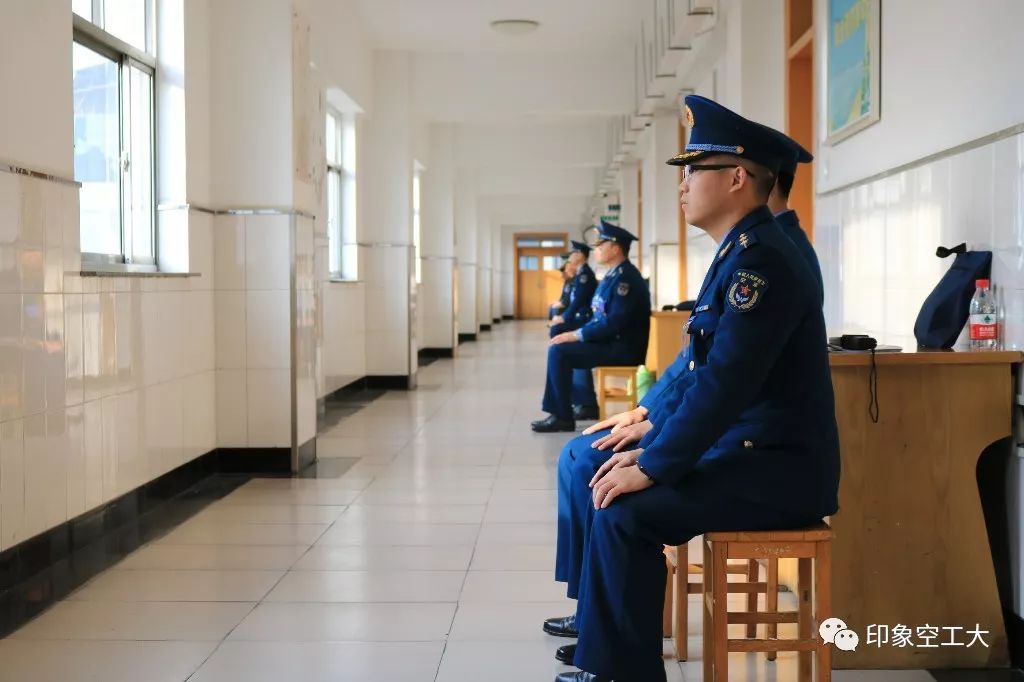 權威發佈|空軍首次面向社會公開招考文職人員(空軍工程大學考場)面試