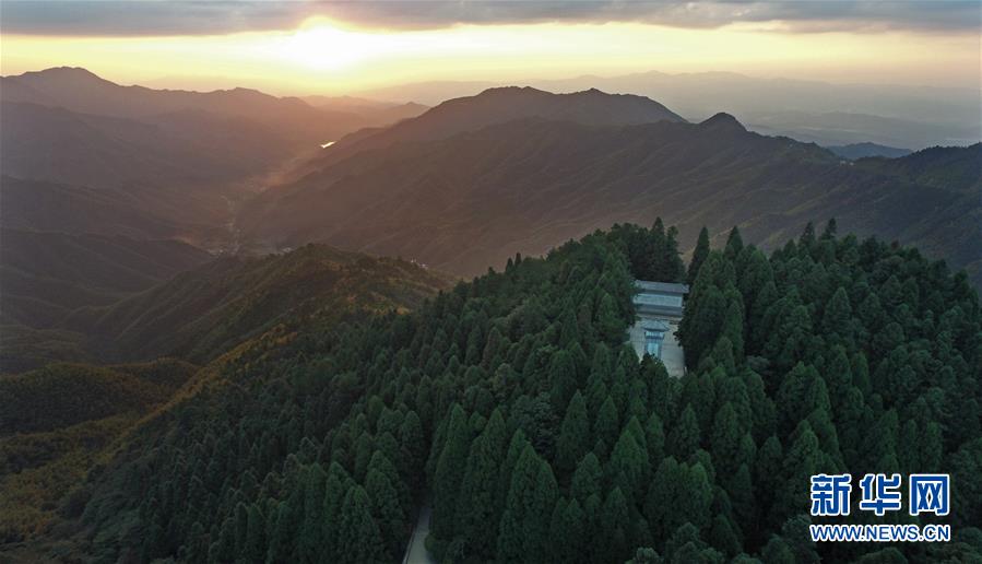 从贫瘠山区到旅游新城—革命摇篮井冈山的"新名片"