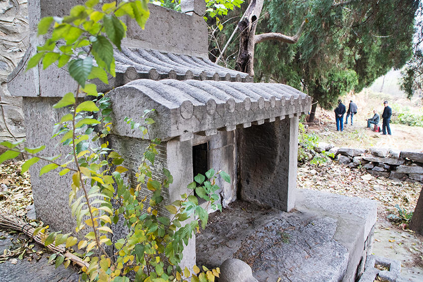 石頭老風車,清代小石廟,九門相照古宅院,古老小山村變身成景點