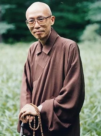 圣严法师佛学大师,教育家,佛教弘法大师,日本立正大学博士,也是禅宗