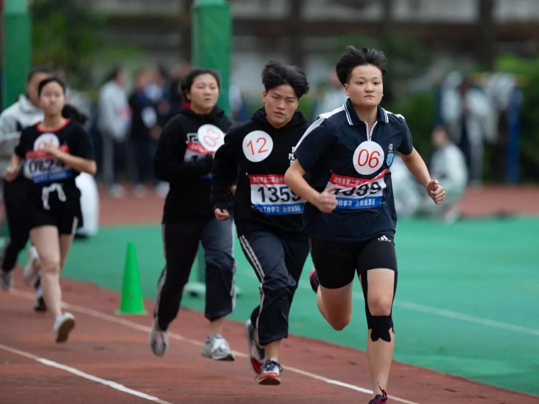 舞動青春激情飛揚溫二職專第68屆田徑運動會