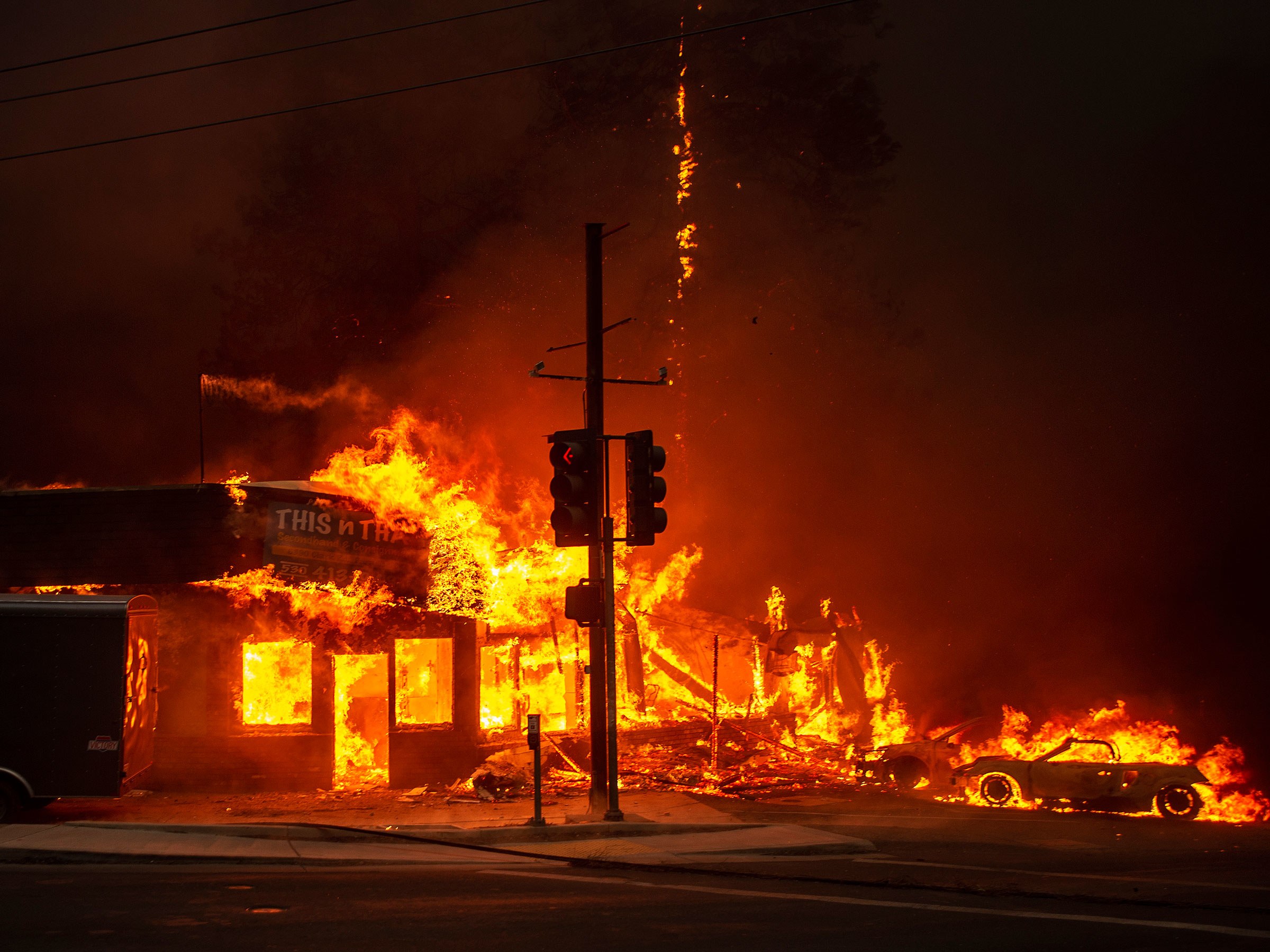 美专家加州森林大火烧出了美国管理漏洞房地产开发不能任性