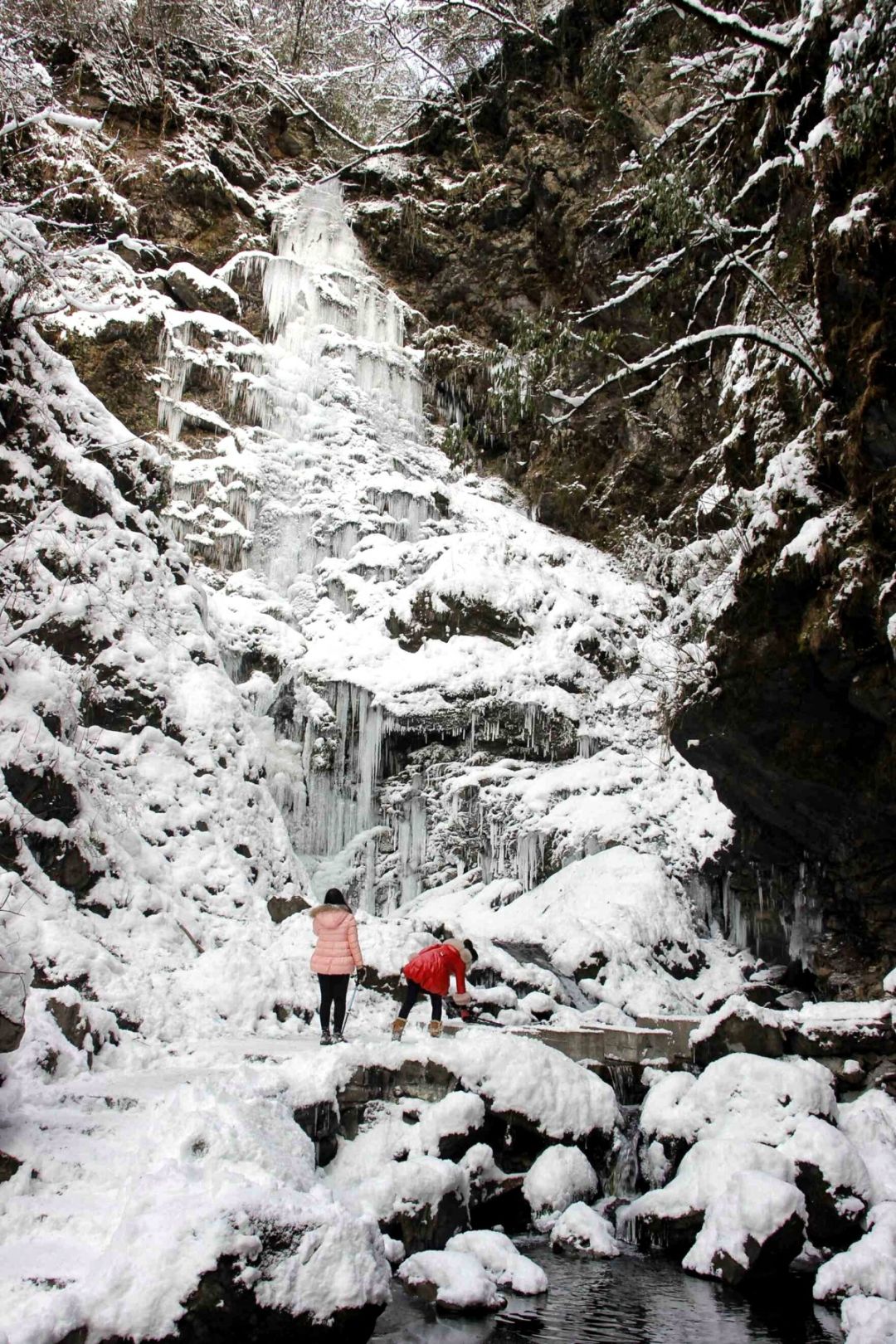 彭州太阳湾雪景图片