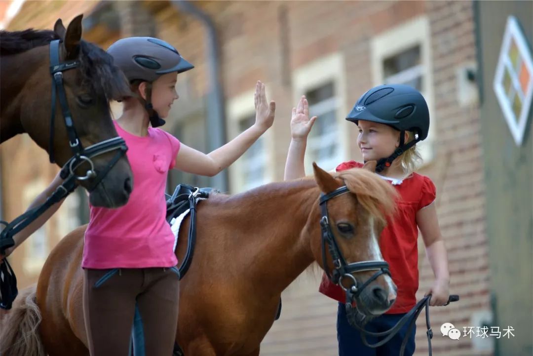 兒童馬術騎乘 riding for children