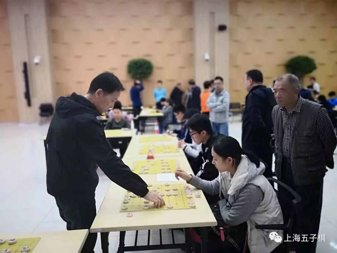 上海象棋队主教练,象棋男子特级大师,亚洲冠军,全国冠军林宏敏"车轮战