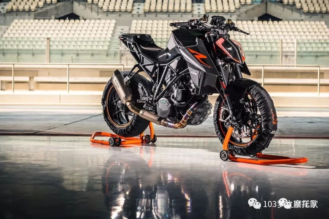 熱點又見ktm看看專業人士對即將到來的ktm790duke的車型解析