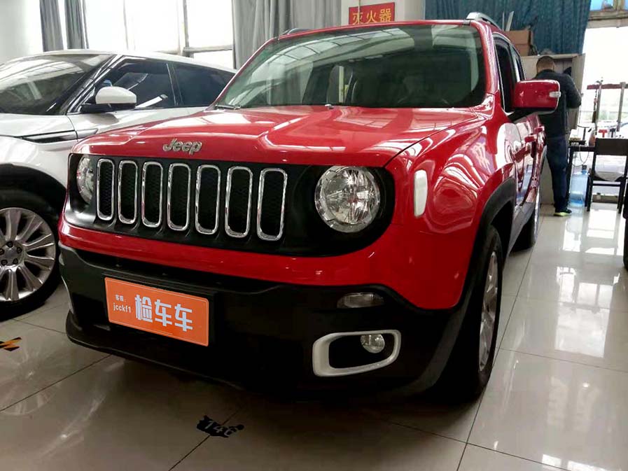 一臺懷有jeep情懷的小車jeep自由俠