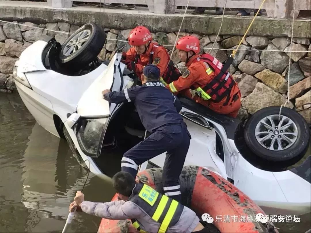 温州河里捞起辆车,后座发现一男性尸体(多图)