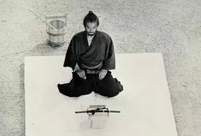 日本武士自裁切腹图片图片