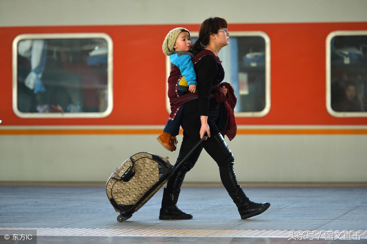每年的春运,宁波火车站客流量很多,一个个回家的心情挂在脸上,希望