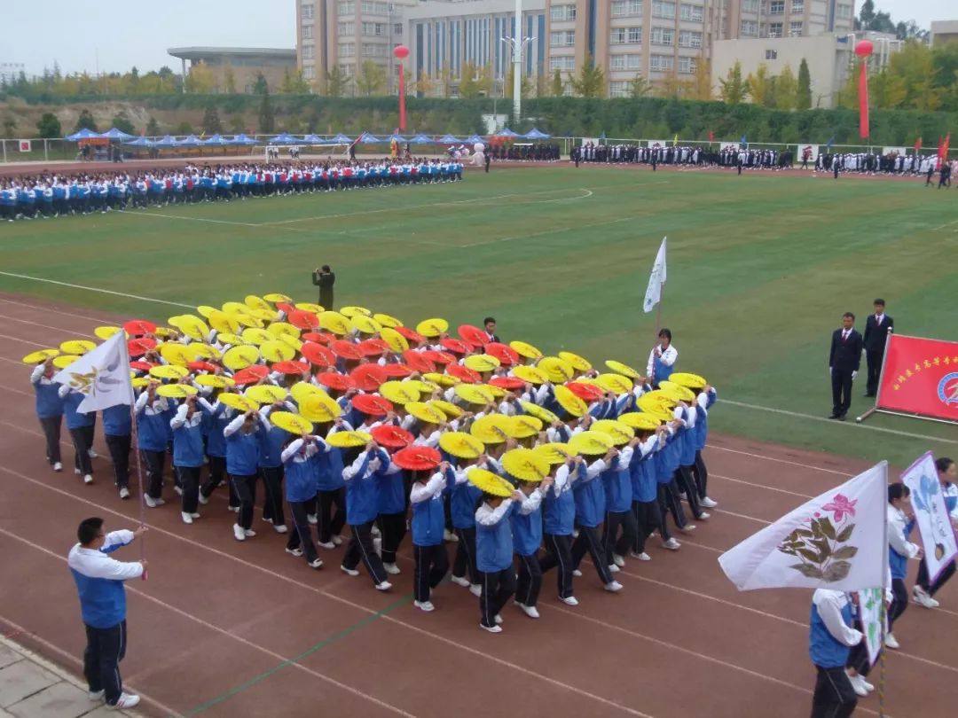 卓越藥學 放馬曲醫_方隊