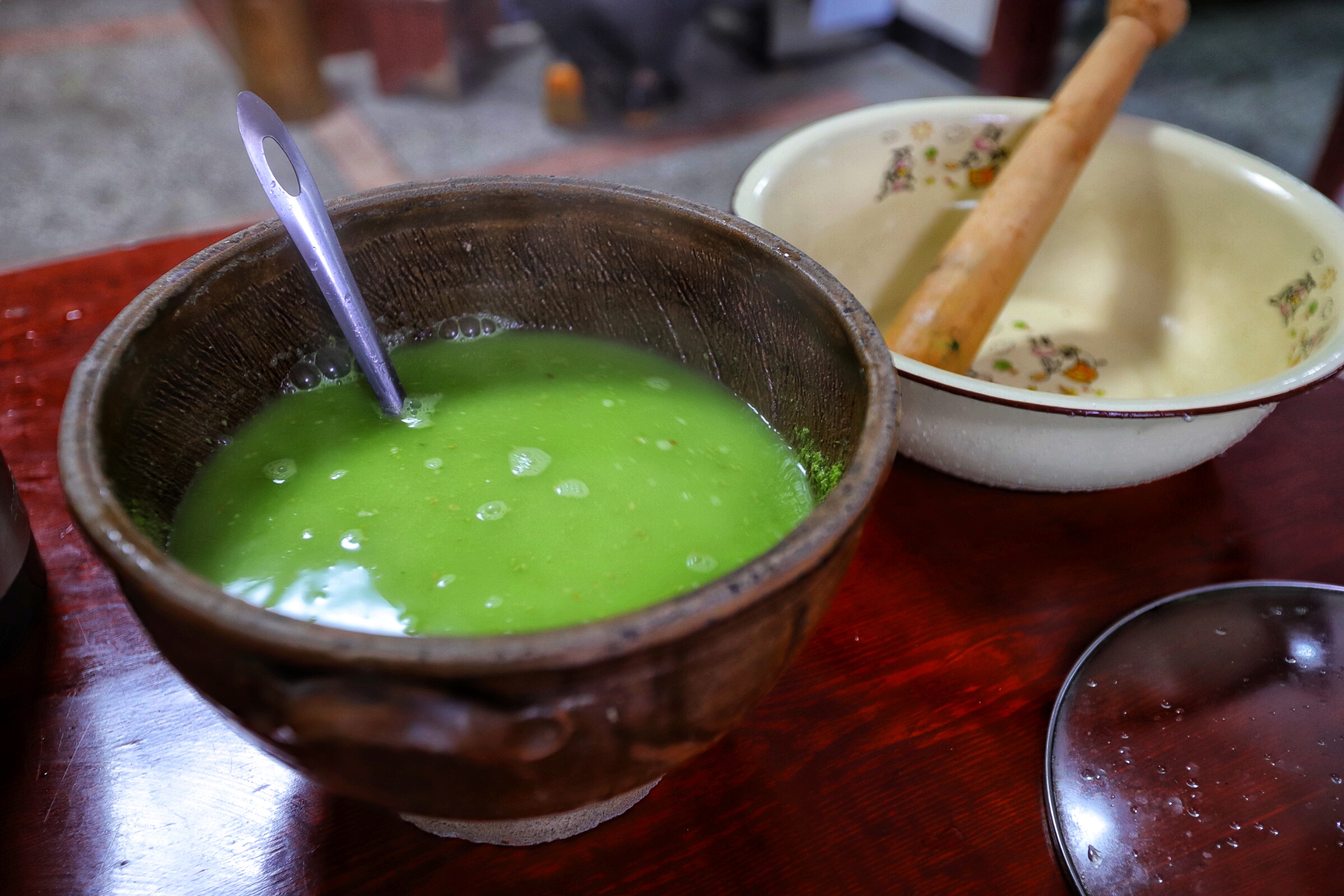 赣南客家擂茶,颜色比抹茶鲜绿,口感沁人心脾