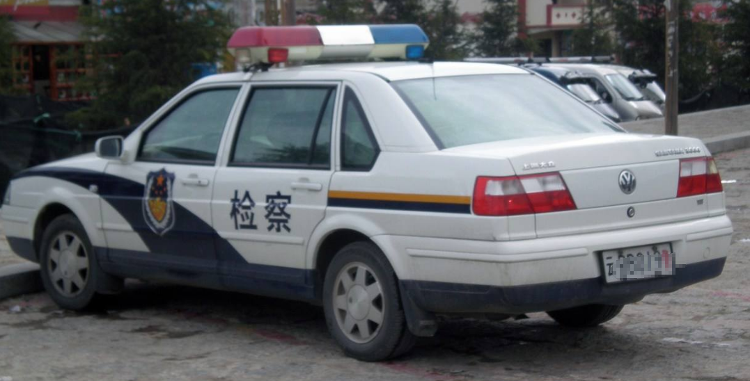 中國警車尼桑捷達統統下崗看到新警車網友祖國萬歲