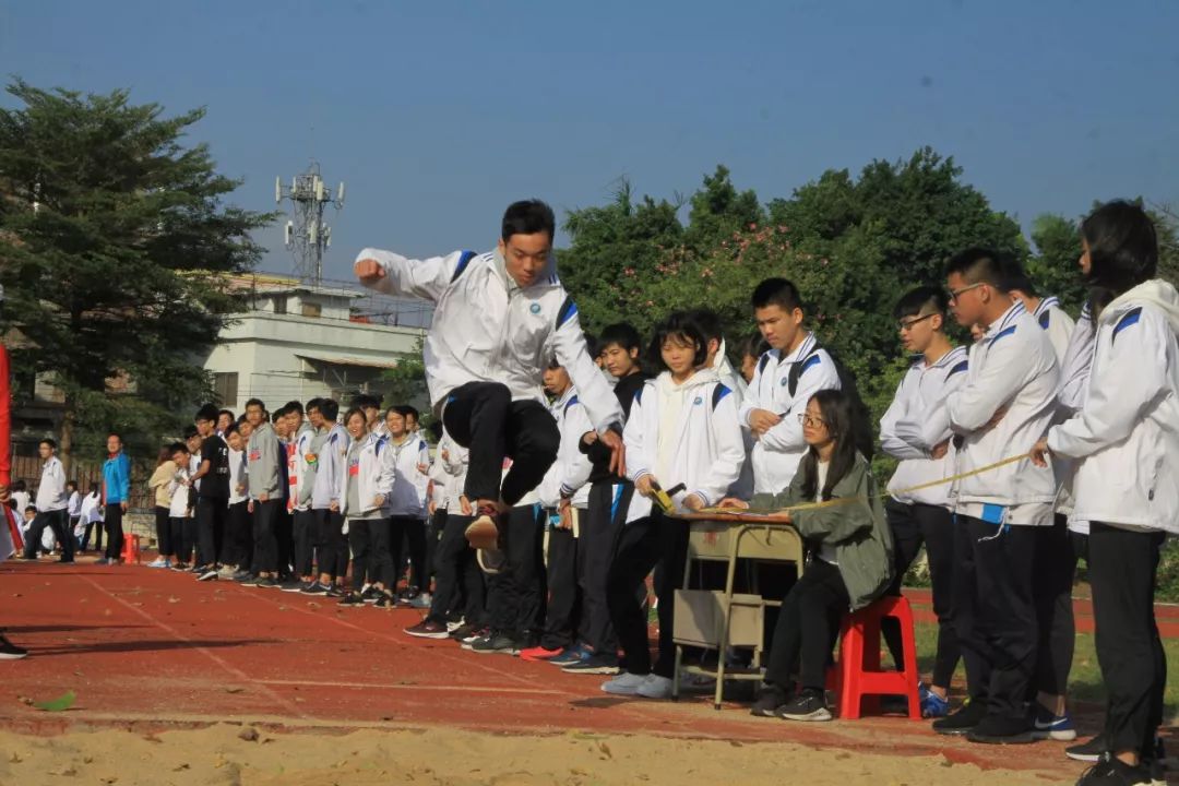 建水青云中学图片