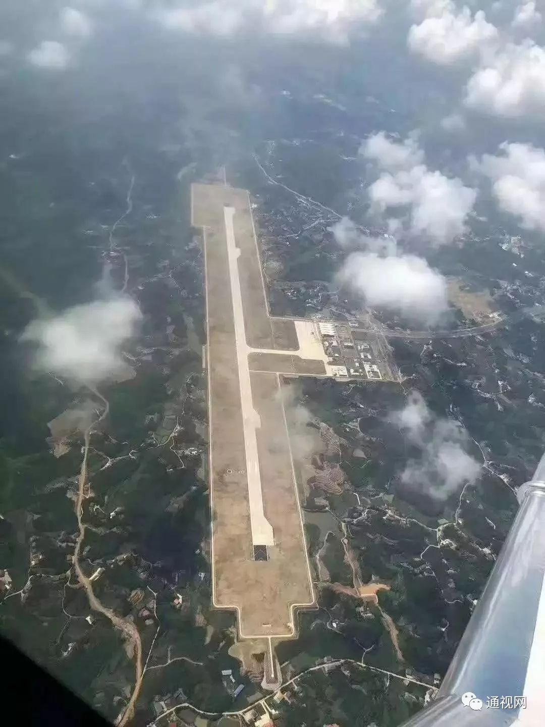 岳池飞机场图片