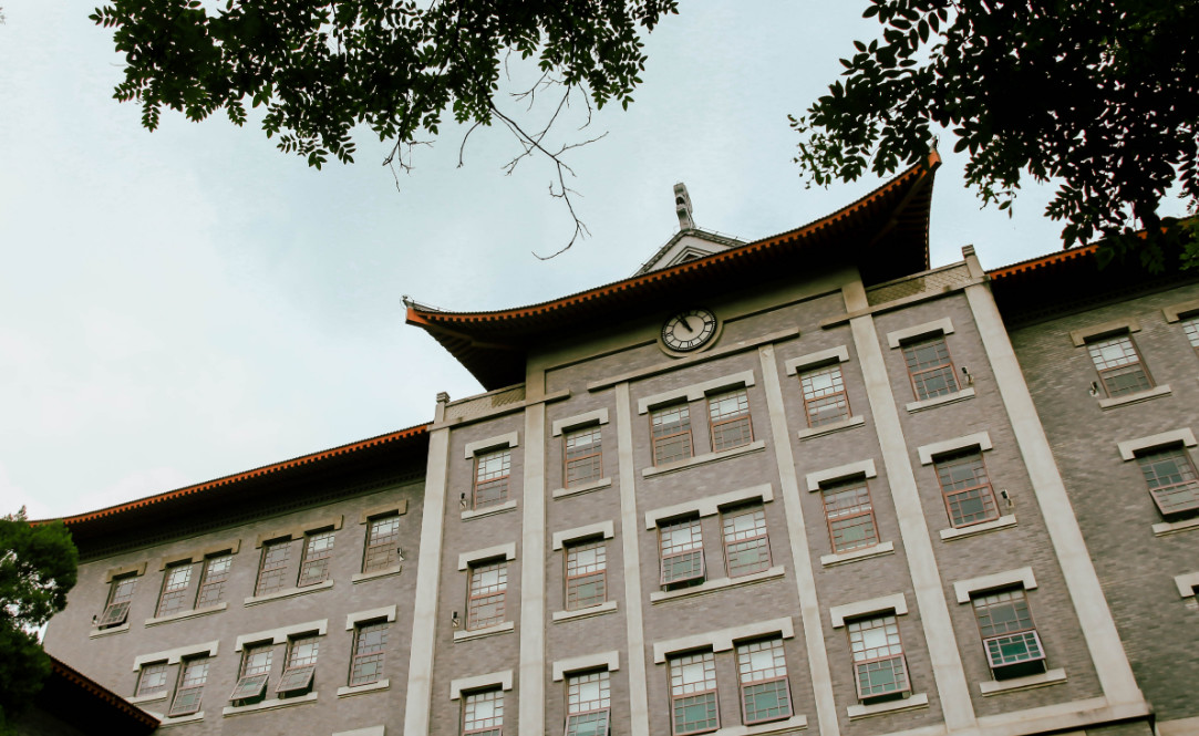 1890年,聂会东奉调济南创建了华美医院,这也是齐鲁医院的最早源头