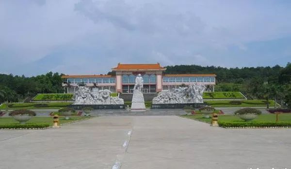 廣西烈士陵園廣西博物館廣西規劃館獅子山公園廣西民族文物苑南寧市