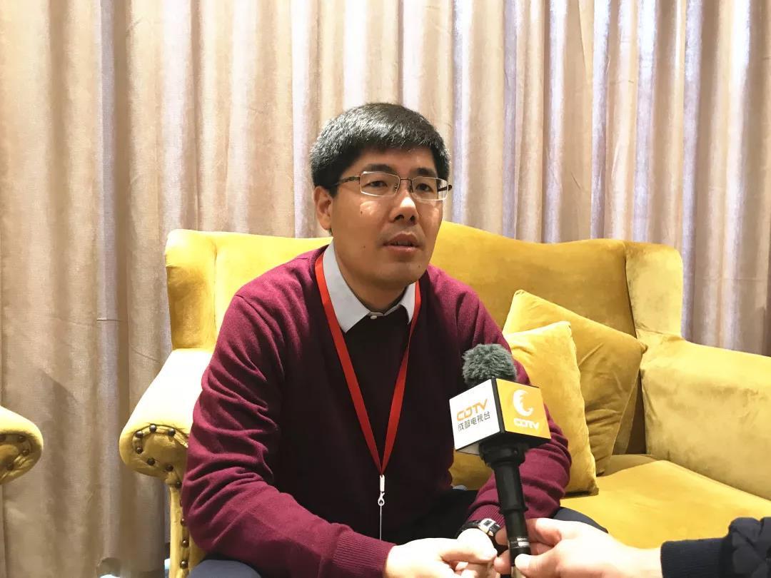 成都电视台,新浪网,凤凰网等媒体对王坤博士进行了采访,王坤博士表示