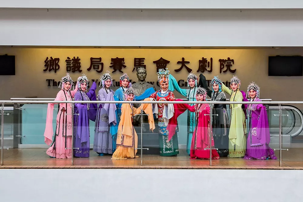 禹州市豫剧团在香港卫视百姓大舞台戏曲大赛中荣获金奖