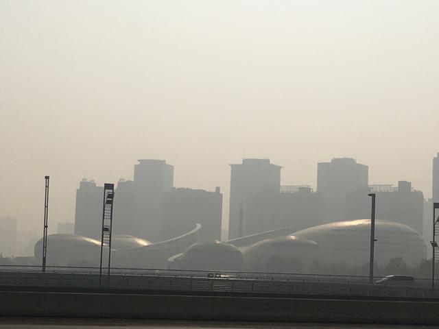新乡雾霾图片