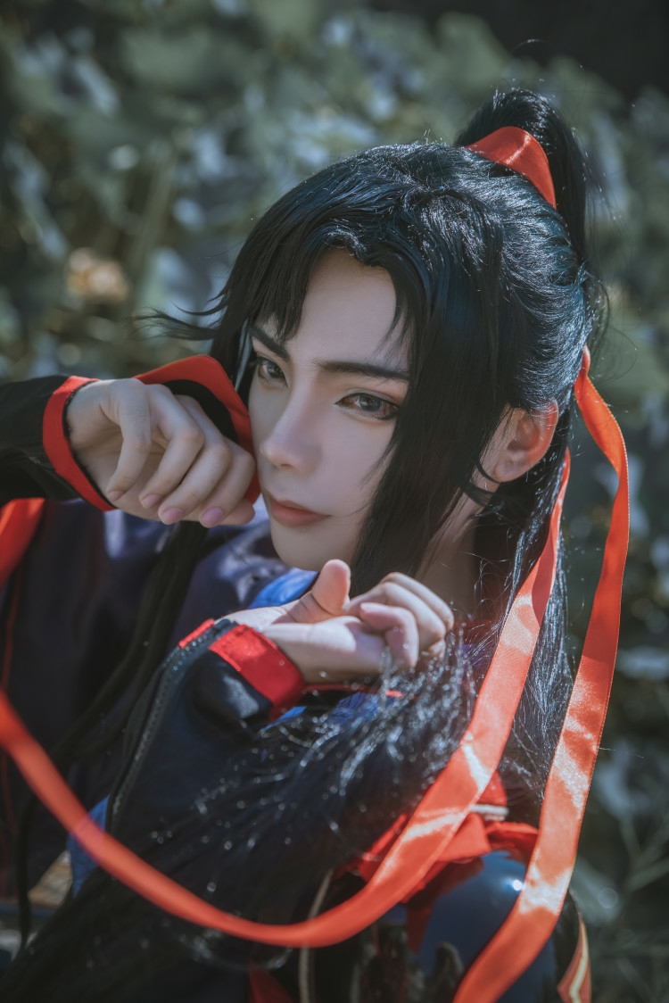 cos魔道祖师真人图片