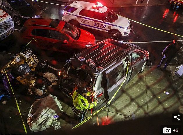 华男被碾死6重伤曼哈顿中国城出事车辆冲上人行道太惨烈