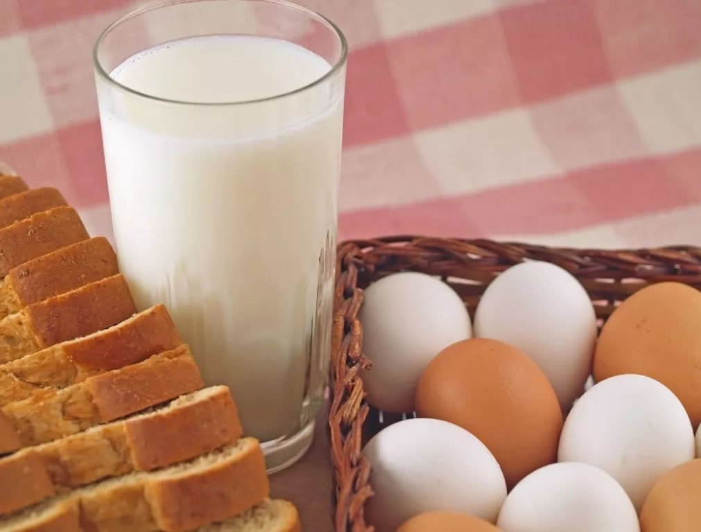 豆浆和鸡蛋一起吃会中毒吗