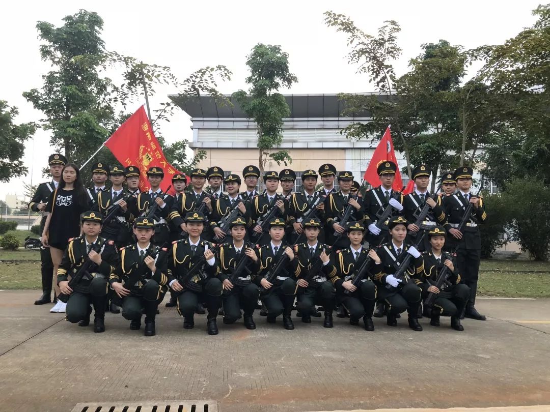 海南师范大学国旗护卫队