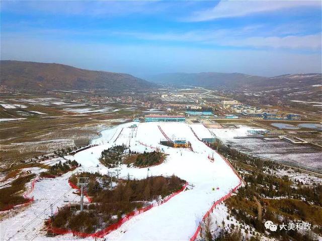 和政:松鸣岩国际滑雪场雪事多