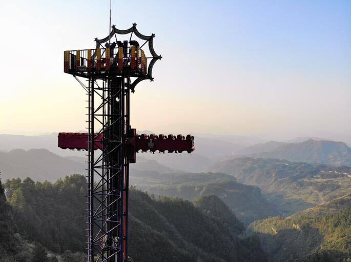重庆淡季错峰游正当时 奥陶纪景区高空项目加滑雪更好玩