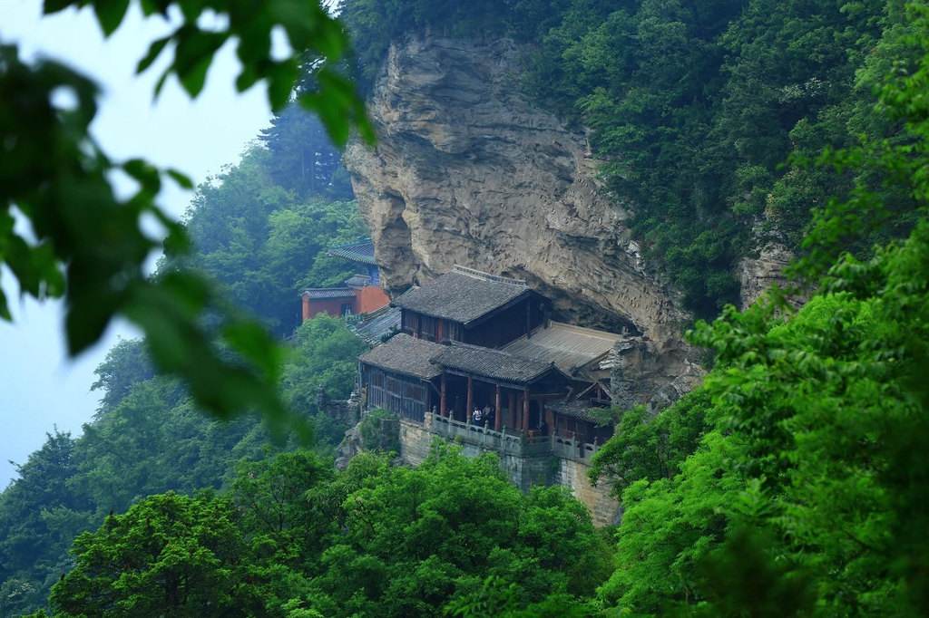 山之勝,既以甲天下(武當山)