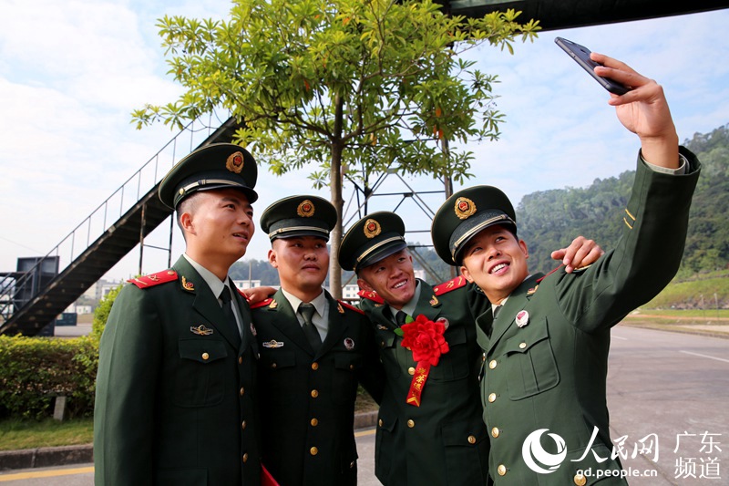 北京军区高建国少将图片